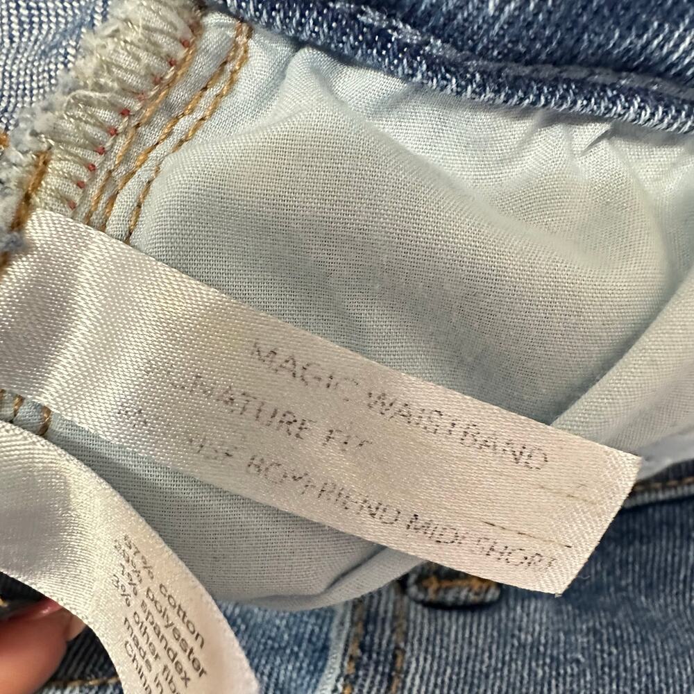 Distressed Blue Denim Women’s Shorts - Picture 4 of 9
